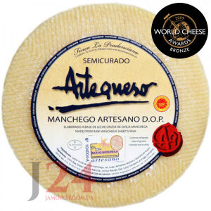 Сыр, 16 €/кг, Манчего Д.О. Артэкэсо, из овечьего молока, полувыдержанный. 3кг