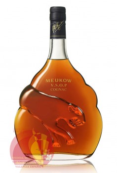 Коньяк Меуков ВСОП  0,7 л Cognac Meukow VSOP 6 лет в бочках из лимузенского дуба