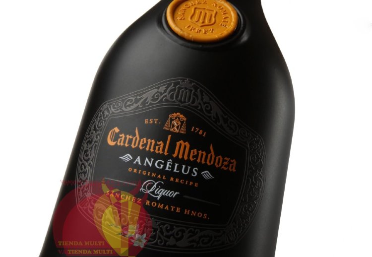 Ликер Кардинал Мендоза Анхелус 0,7 л Licor Cardenal Mendoza Angelus