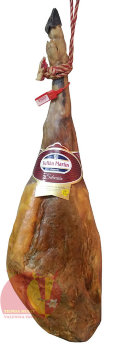 Хамон де Бейота Селексьон, 75% Иберико, 8,5-9 кг aprox. Хулиан Мартин Guijuelo 40+ мес Jamón de Bellota Julián Martín
Представлен в галерее La Fayette в Париже
Олеиновая кислота около 60%!
Собственные племенные хозяйства 
Средний рейтинг от 50 дегустаторов 9,8 из 10
Великий хамон