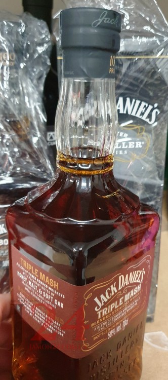 Виски Джек Дэниэлс Бондед Трипл Мэш, 0,7 л. 50% Whisky Jack Daniel's Triple Mash 100 proof 