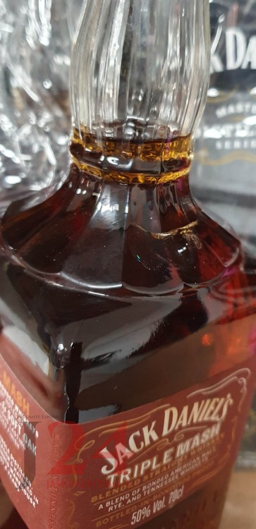 Виски Джек Дэниэлс Бондед Трипл Мэш, 0,7 л. 50% Whisky Jack Daniel's Triple Mash 100 proof 